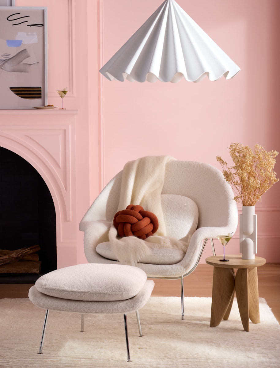 Womb Lounge Chair And Ottoman (Boucle Fabric)