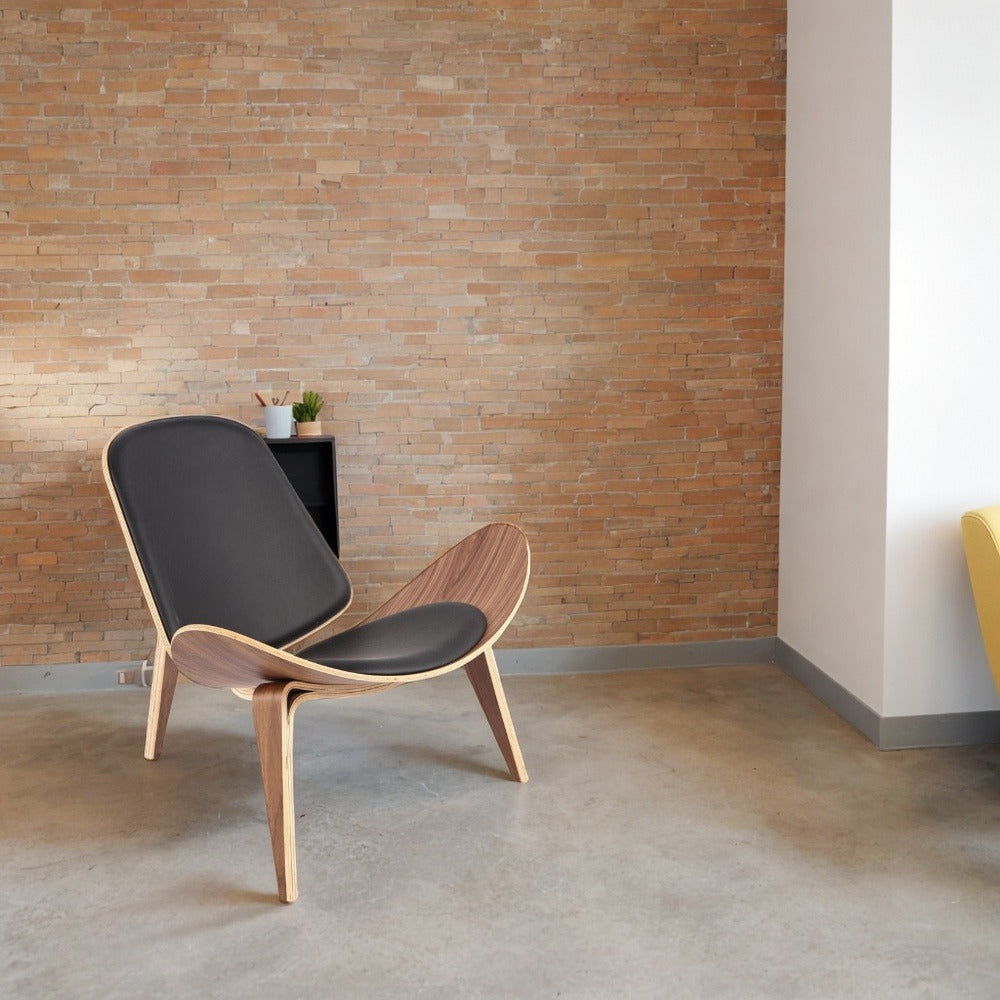 Shell Lounge Chair